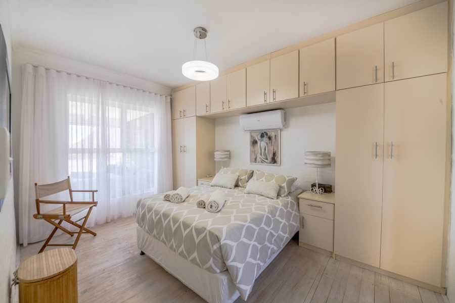 4 Bedroom Property for Sale in Pringle Bay Western Cape